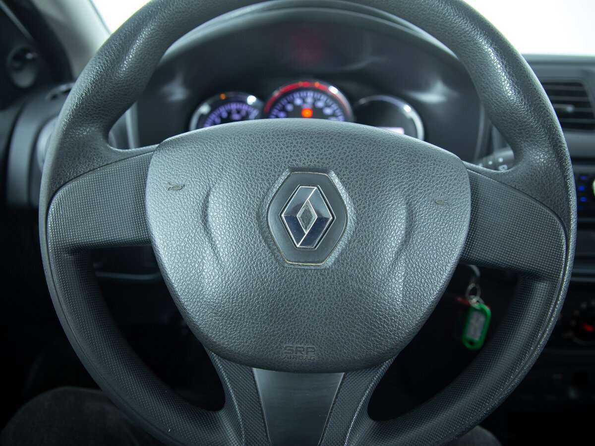 Renault Sandero с пробегом — 2017 год. Фото: #8