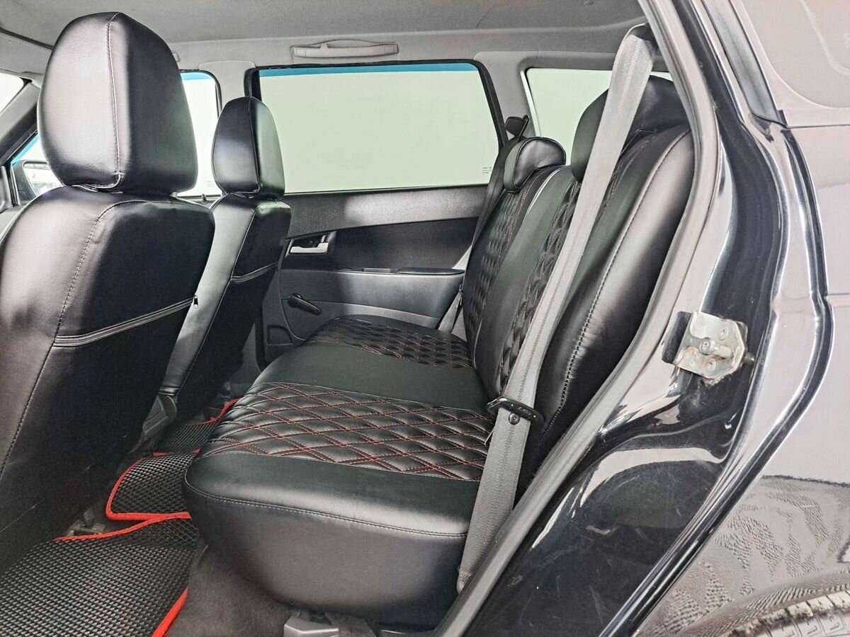 Lada (ВАЗ) Priora с пробегом — 2013 год. Фото: #9