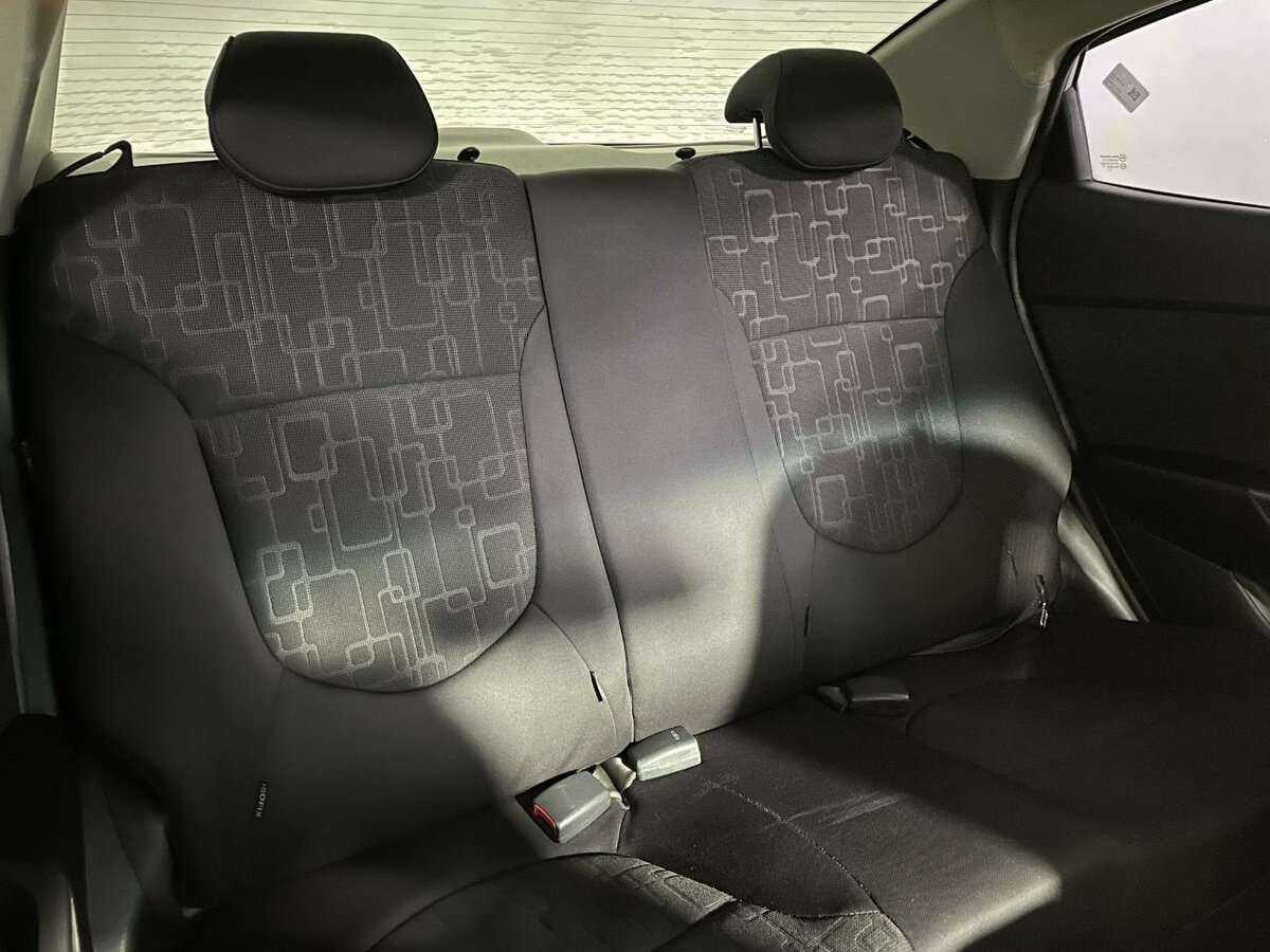 Kia Rio с пробегом — 2012 год. Фото: #14