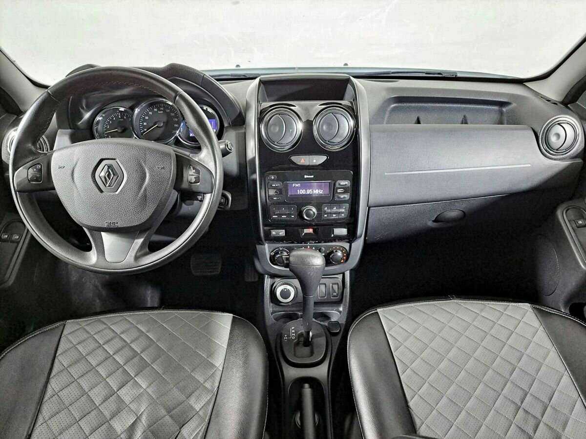 Renault Duster с пробегом — 2017 год. Фото: #11