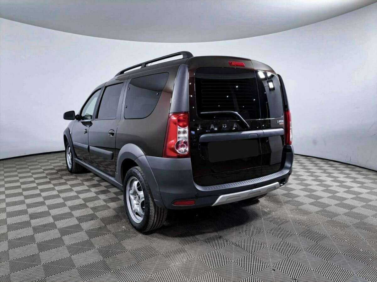 Lada (ВАЗ) Largus с пробегом — 2020 год. Фото: #6