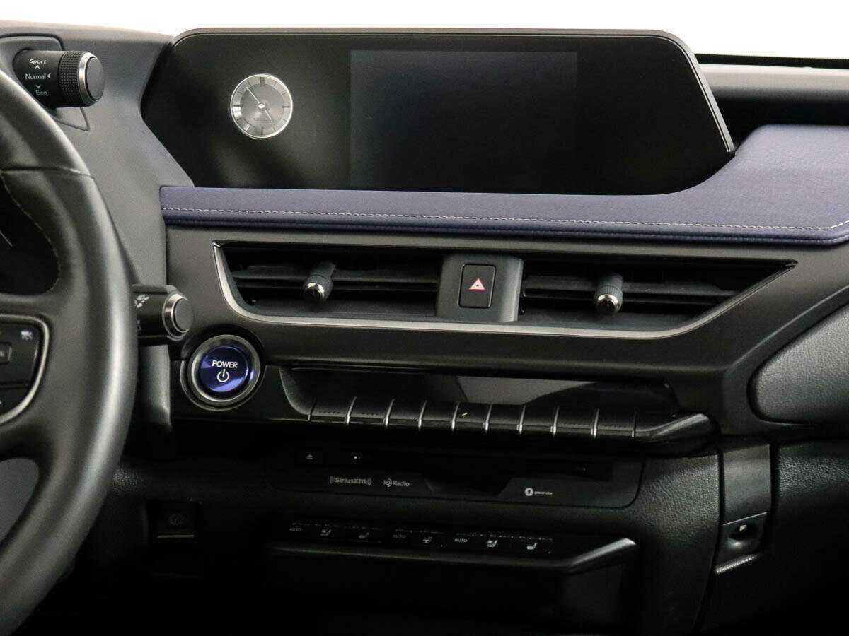 Lexus UX с пробегом — 2019 год. Фото: #14