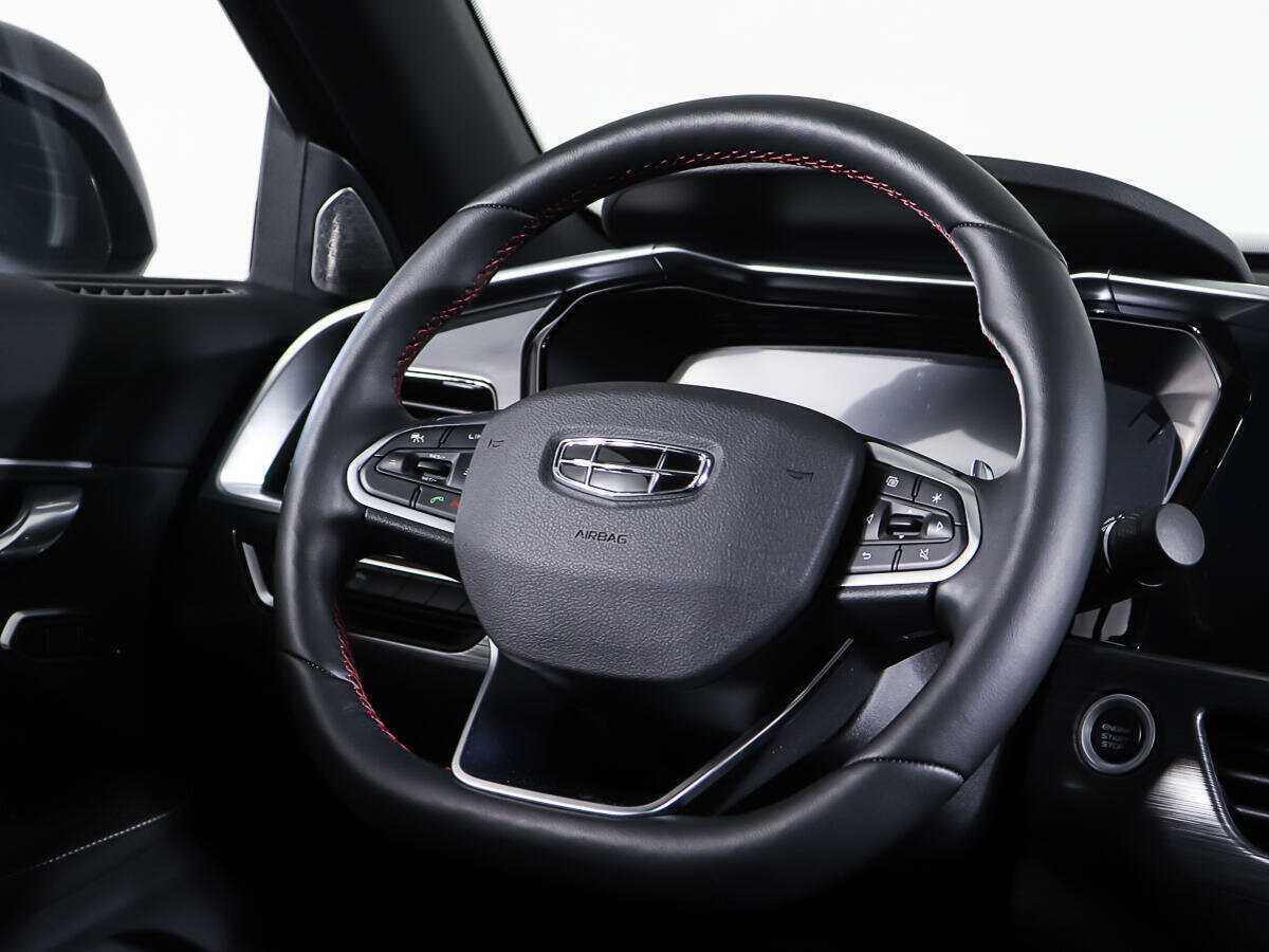 Geely Tugella с пробегом — 2023 год. Фото: #14