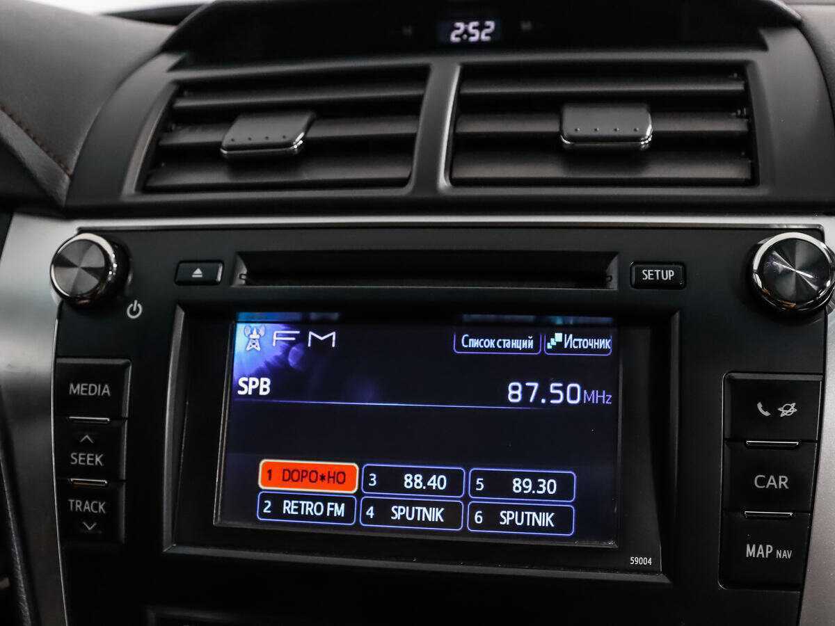 Toyota Camry с пробегом — 2014 год. Фото: #14