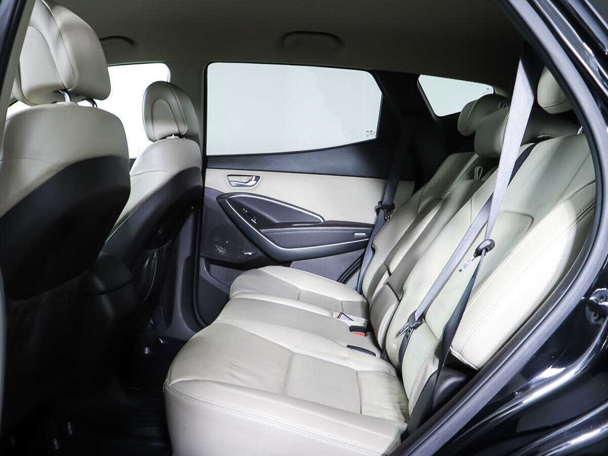 Hyundai Santa Fe с пробегом — 2018 год. Фото: #9