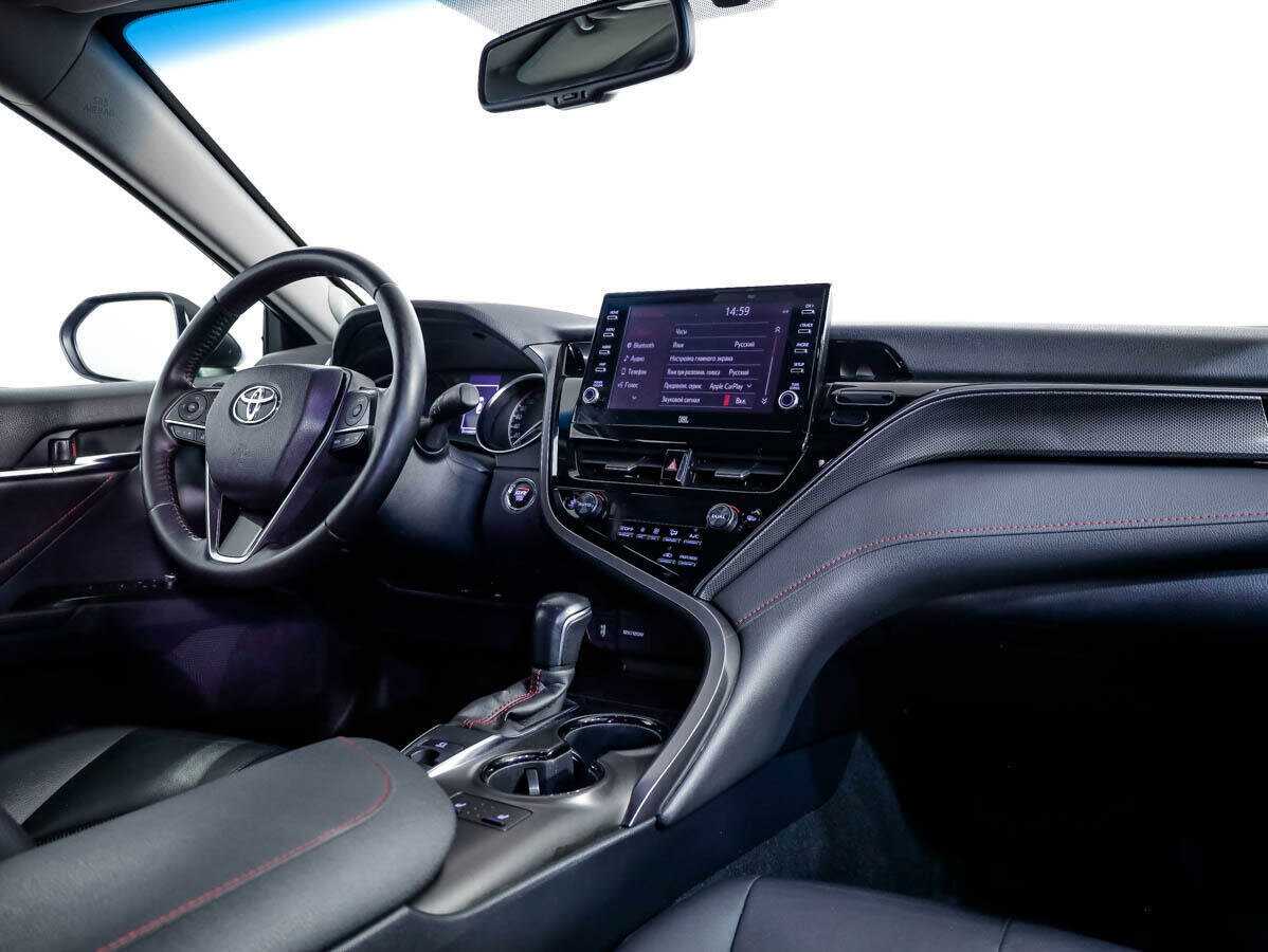 Toyota Camry с пробегом — 2021 год. Фото: #7