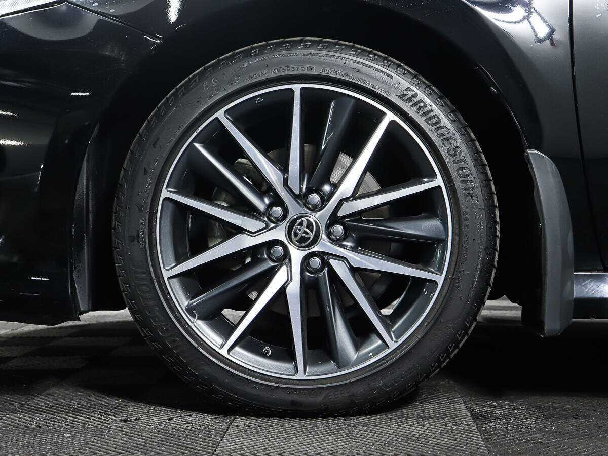Toyota Camry с пробегом — 2021 год. Фото: #18