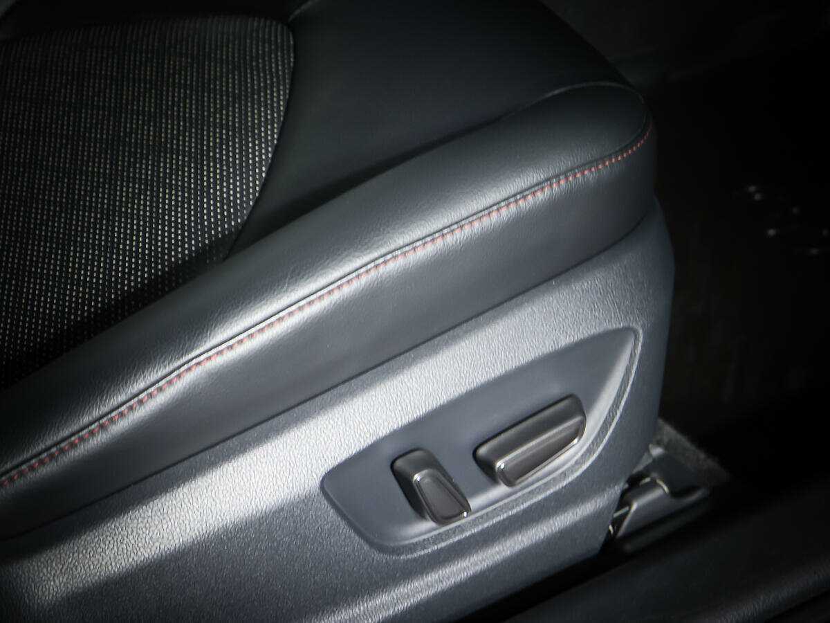 Toyota Camry с пробегом — 2020 год. Фото: #15