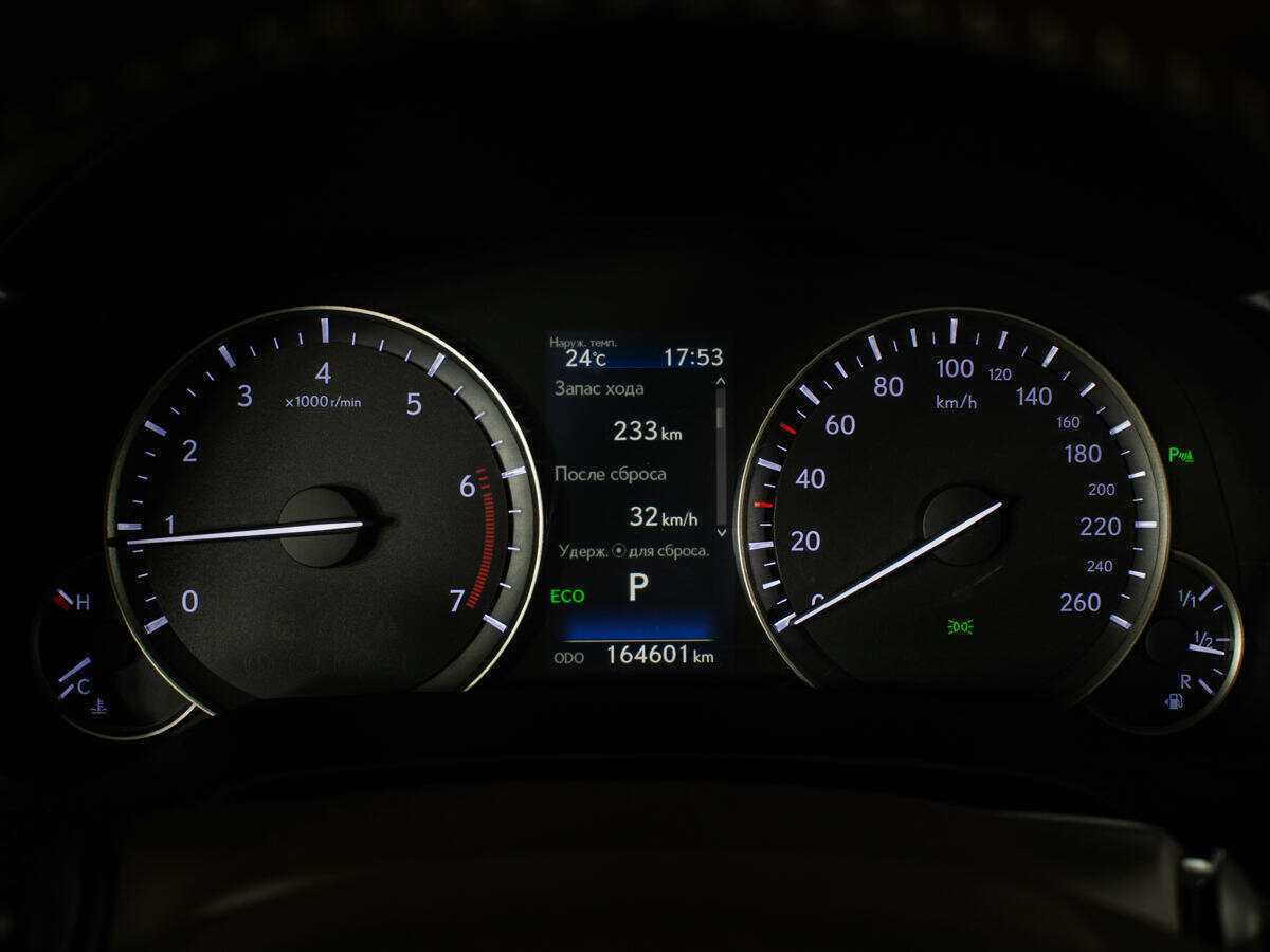 Lexus RX с пробегом — 2016 год. Фото: #8