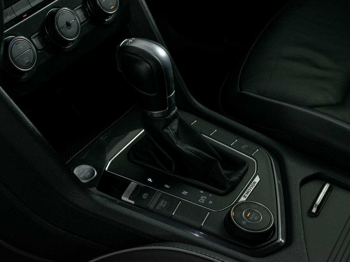 Volkswagen Tiguan с пробегом — 2018 год. Фото: #17