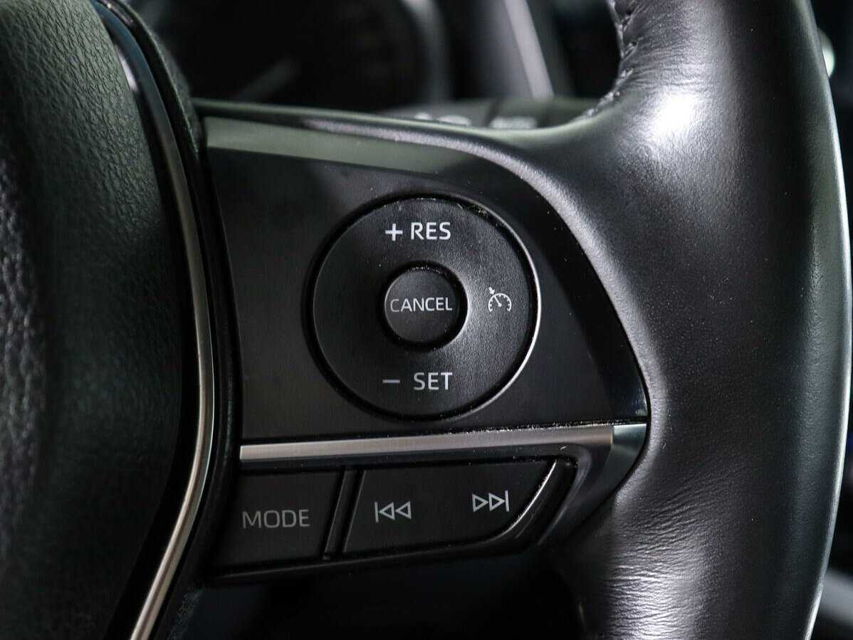 Toyota Camry с пробегом — 2021 год. Фото: #18