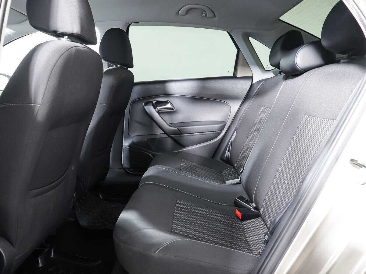 Volkswagen Polo с пробегом — 2017 год. Фото: #8