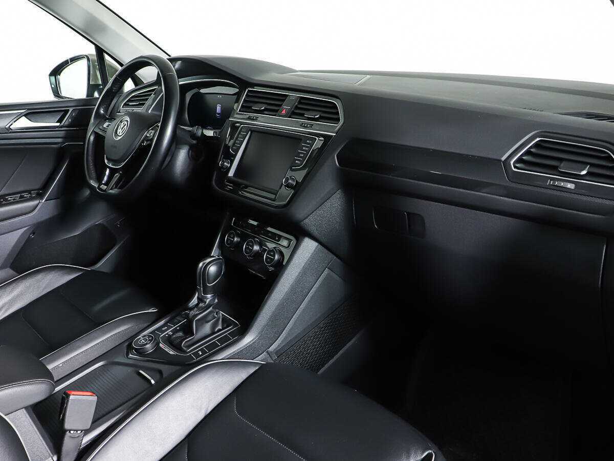 Volkswagen Tiguan с пробегом — 2017 год. Фото: #10