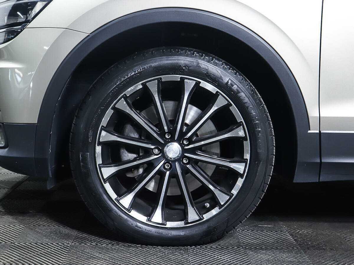 Volkswagen Tiguan с пробегом — 2017 год. Фото: #23