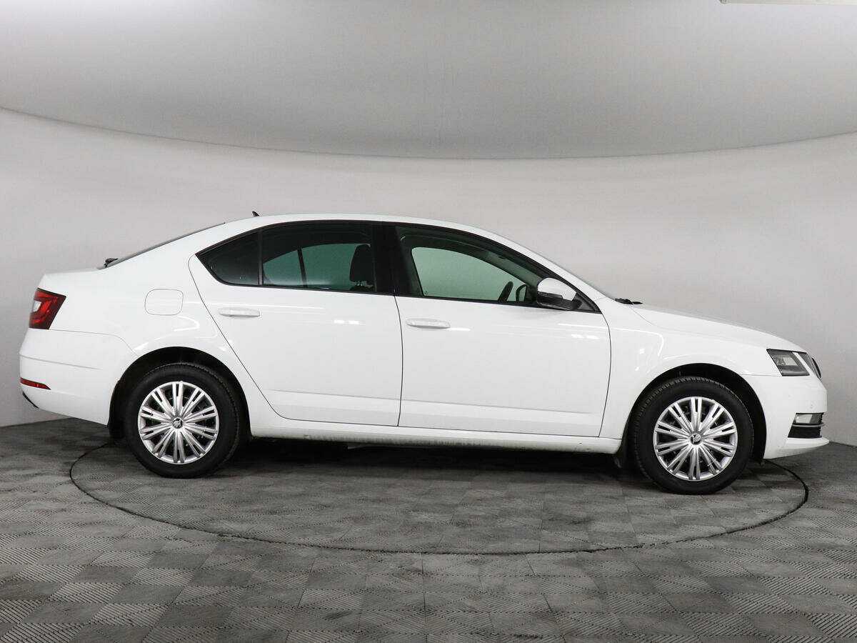 Skoda Octavia с пробегом — 2018 год. Фото: #3