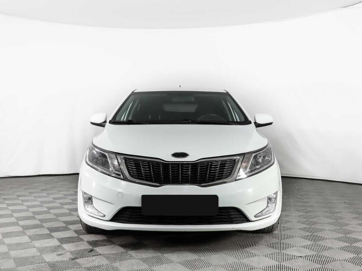 Kia Rio с пробегом — 2012 год. Фото: #1