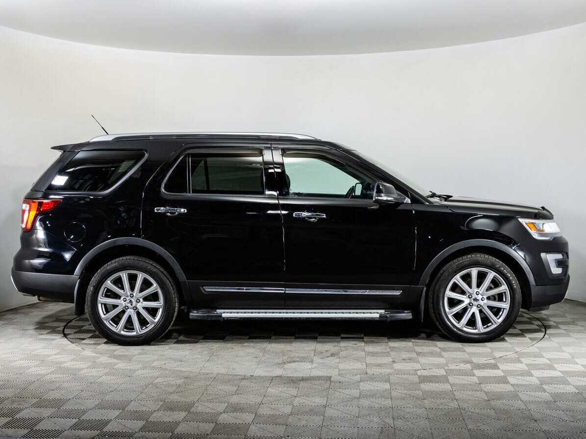 Ford Explorer с пробегом — 2016 год. Фото: #2