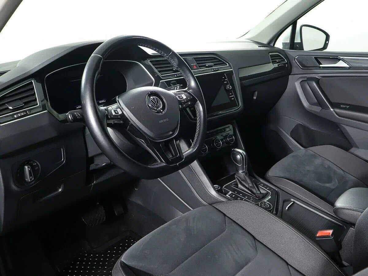 Volkswagen Tiguan с пробегом — 2017 год. Фото: #11