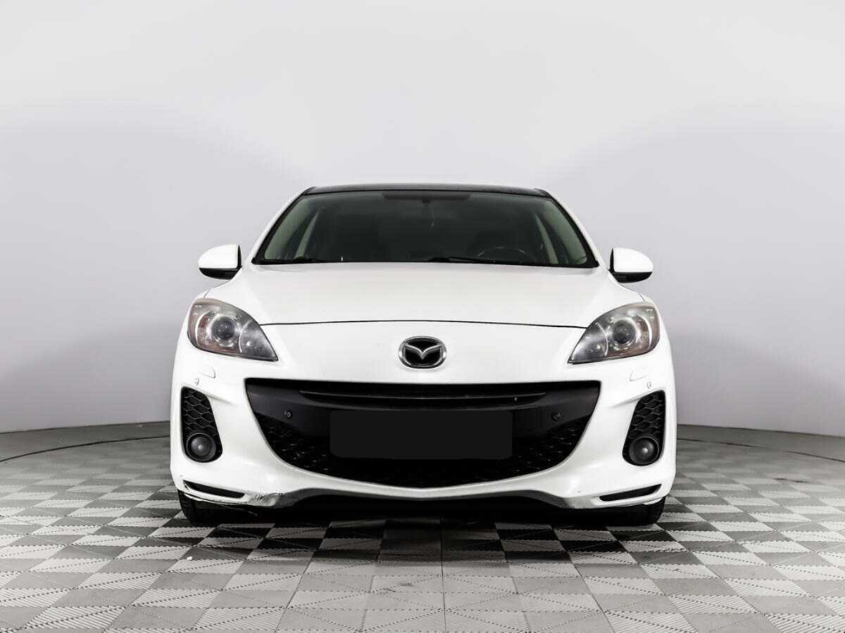 Mazda 3 с пробегом — 2013 год. Фото: #1