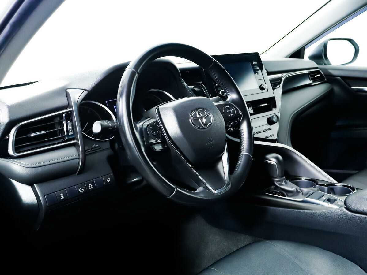 Toyota Camry с пробегом — 2021 год. Фото: #12