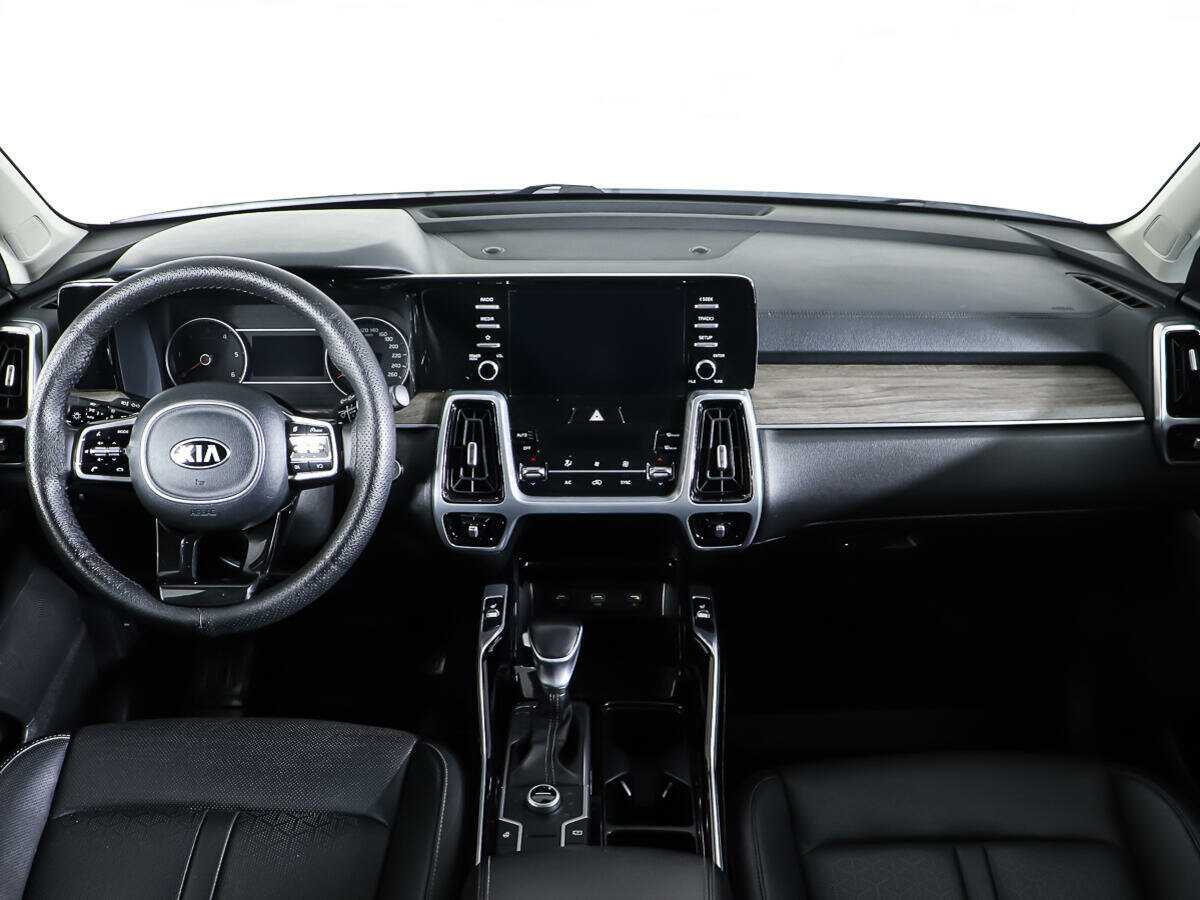 Kia Sorento с пробегом — 2020 год. Фото: #10