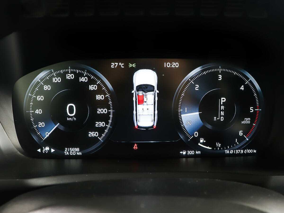 Volvo XC90 с пробегом — 2017 год. Фото: #12