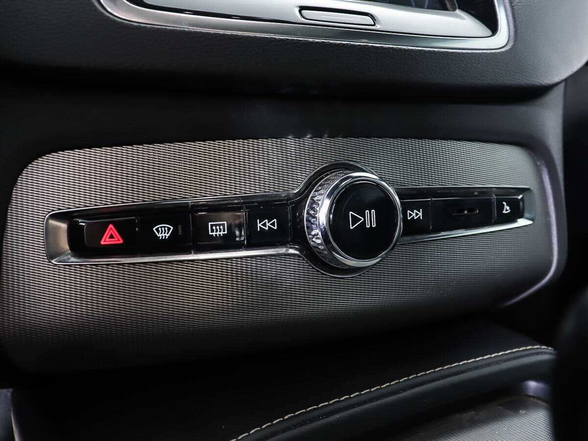 Volvo XC90 с пробегом — 2017 год. Фото: #18