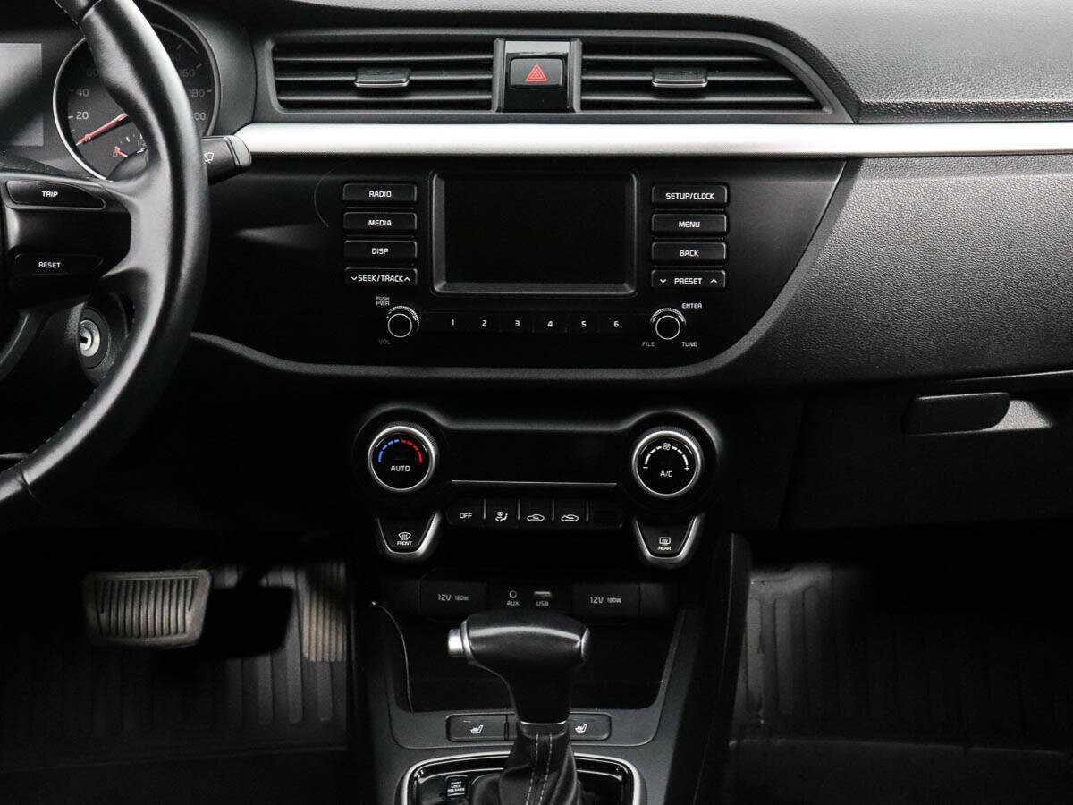 Kia Rio с пробегом — 2020 год. Фото: #13