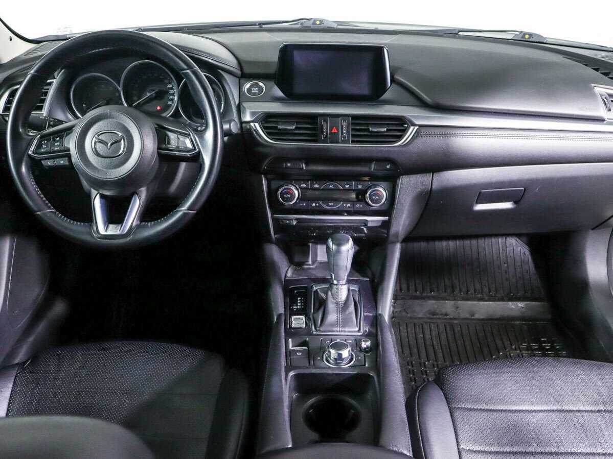 Mazda 6 с пробегом — 2017 год. Фото: #9