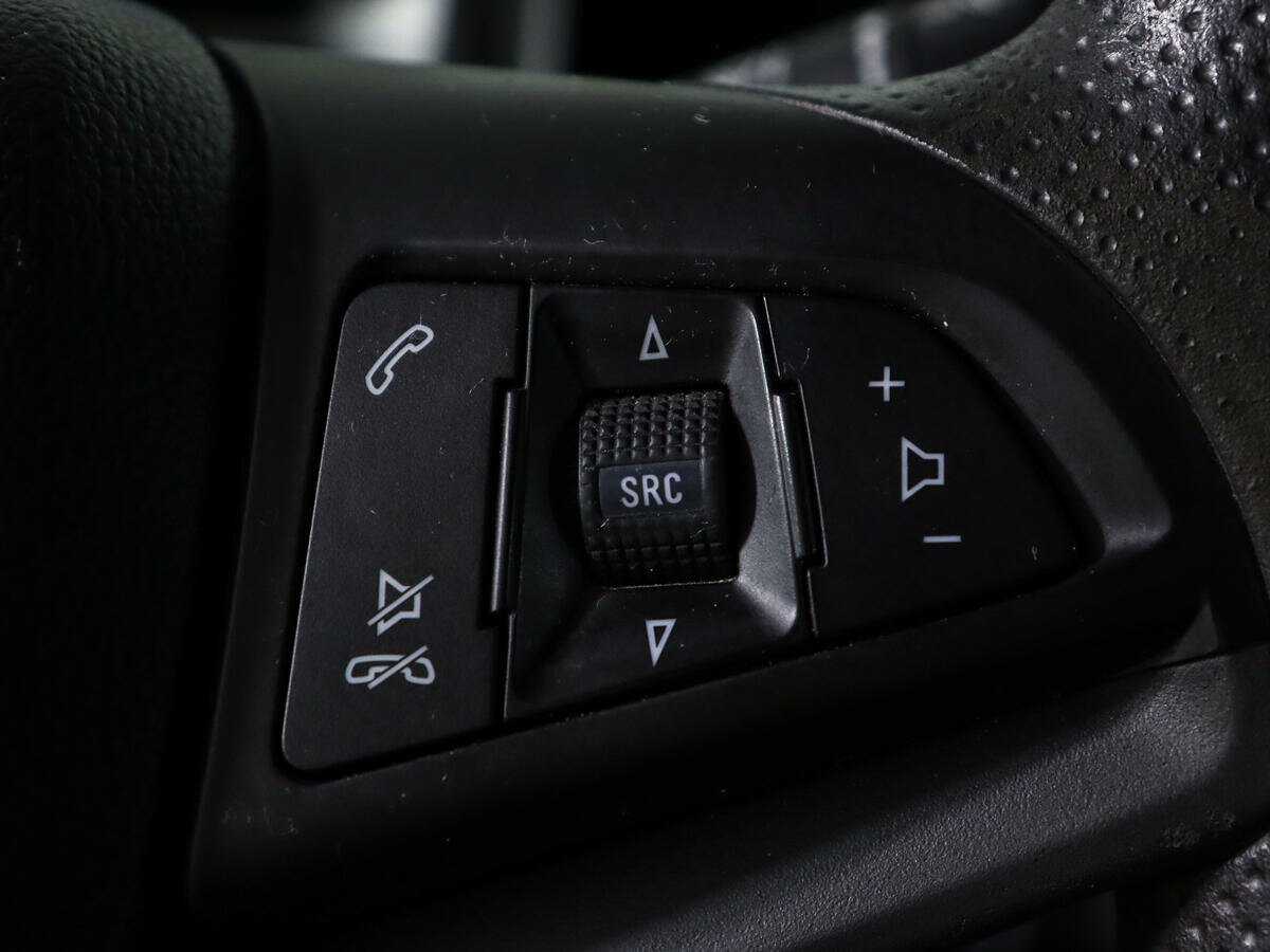 Chevrolet Aveo с пробегом — 2012 год. Фото: #12