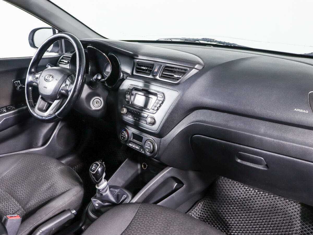 Kia Rio с пробегом — 2014 год. Фото: #8
