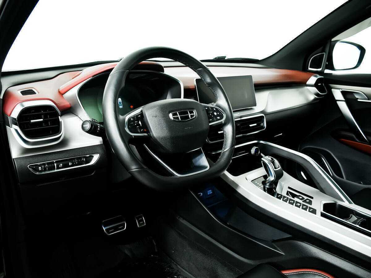 Geely Coolray с пробегом — 2022 год. Фото: #12