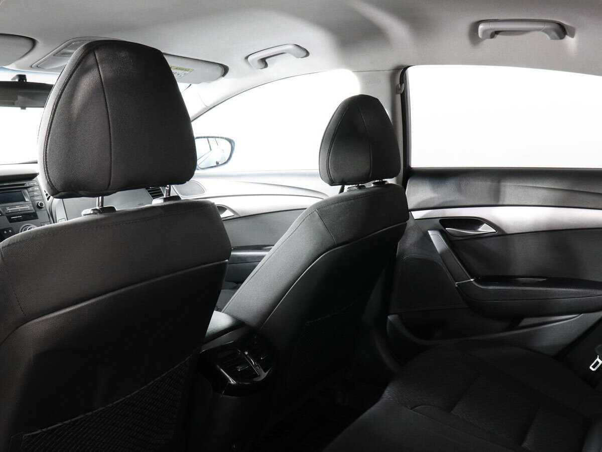 Hyundai i40 с пробегом — 2015 год. Фото: #11