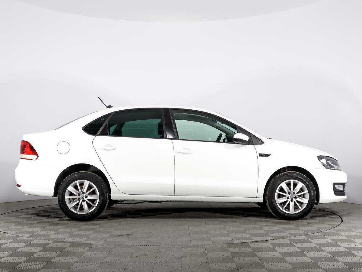 Volkswagen Polo с пробегом — 2020 год. Фото: #2