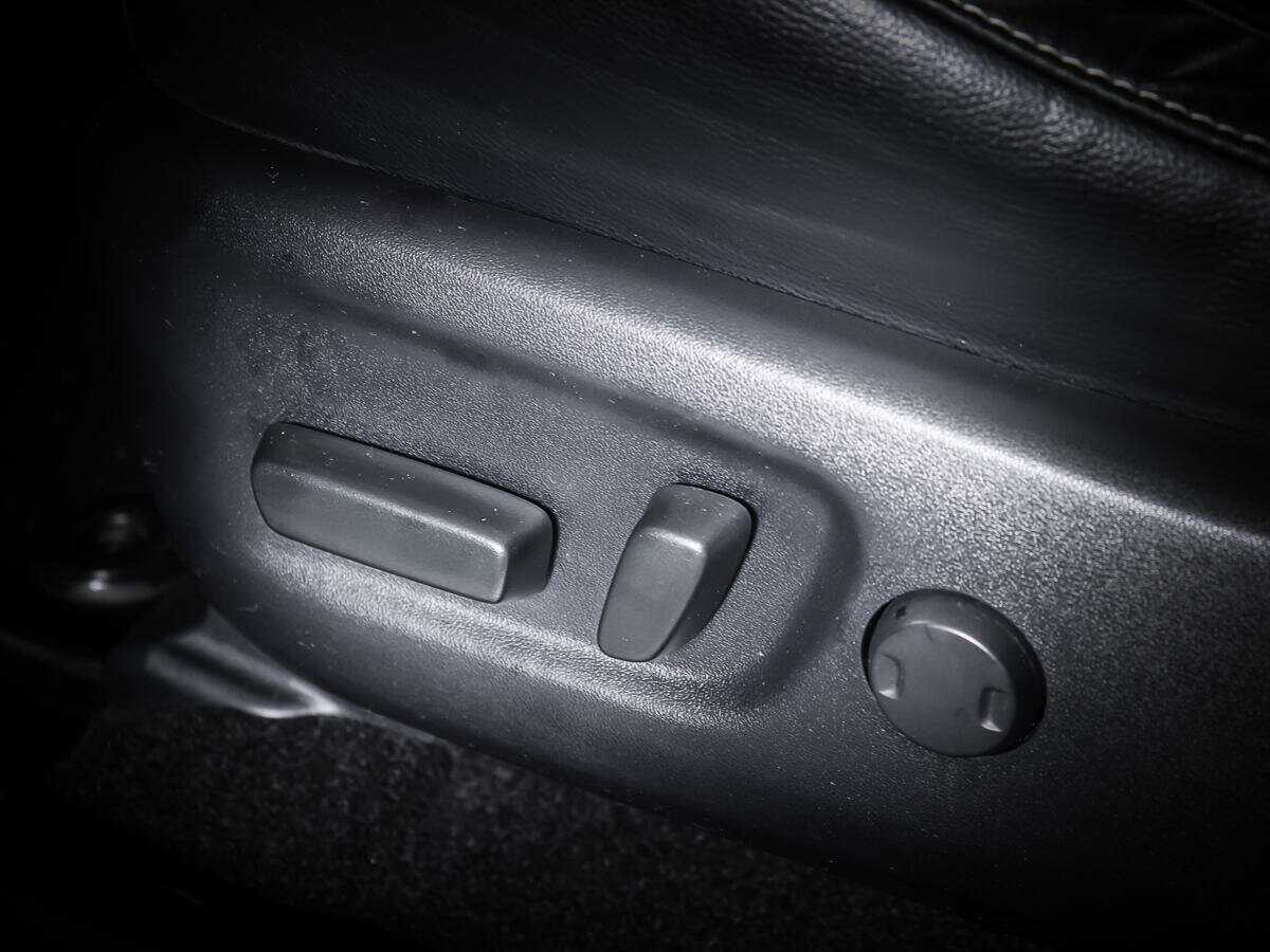 Toyota RAV4 с пробегом — 2018 год. Фото: #14