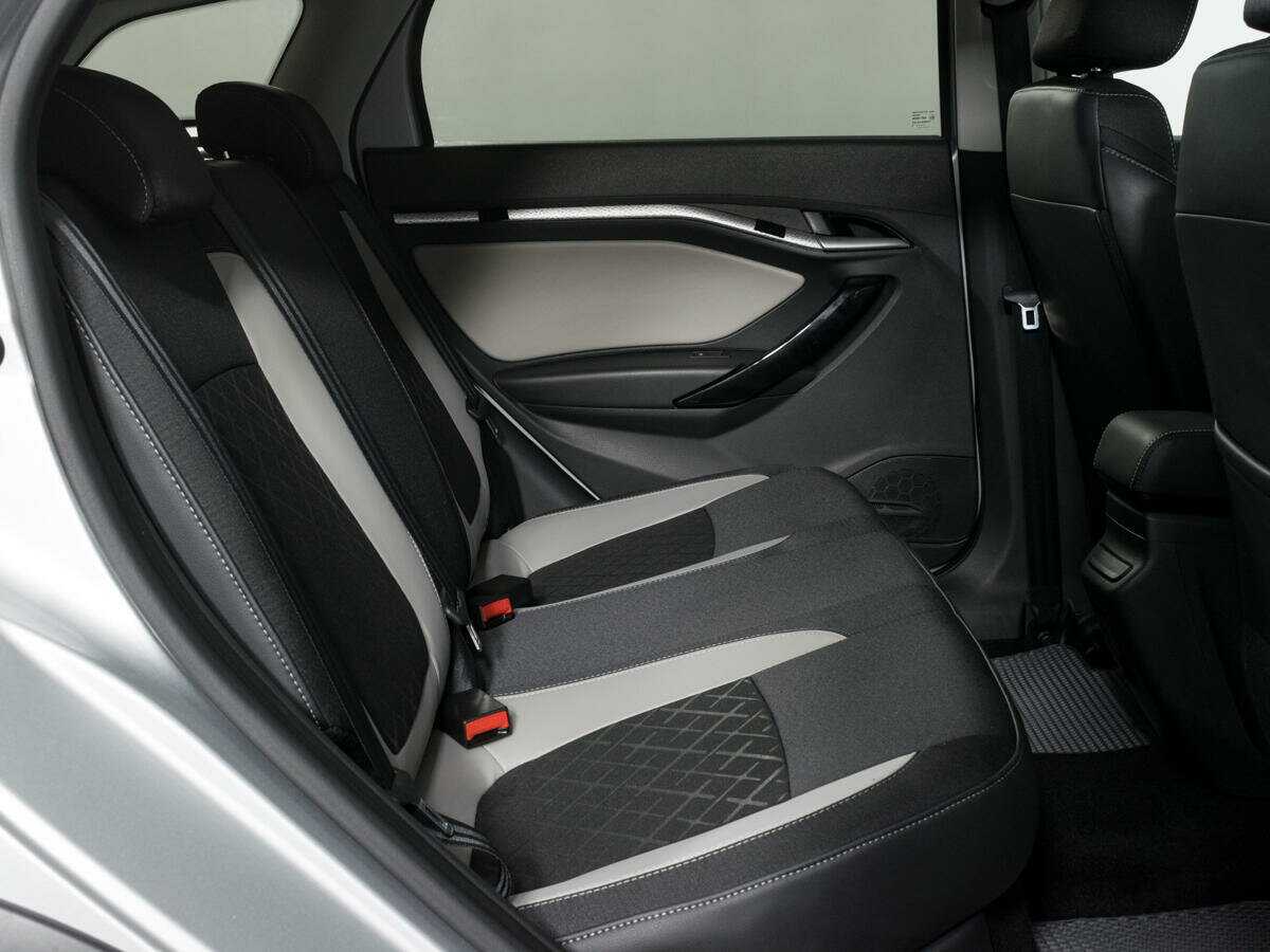 Lada (ВАЗ) Vesta с пробегом — 2020 год. Фото: #13