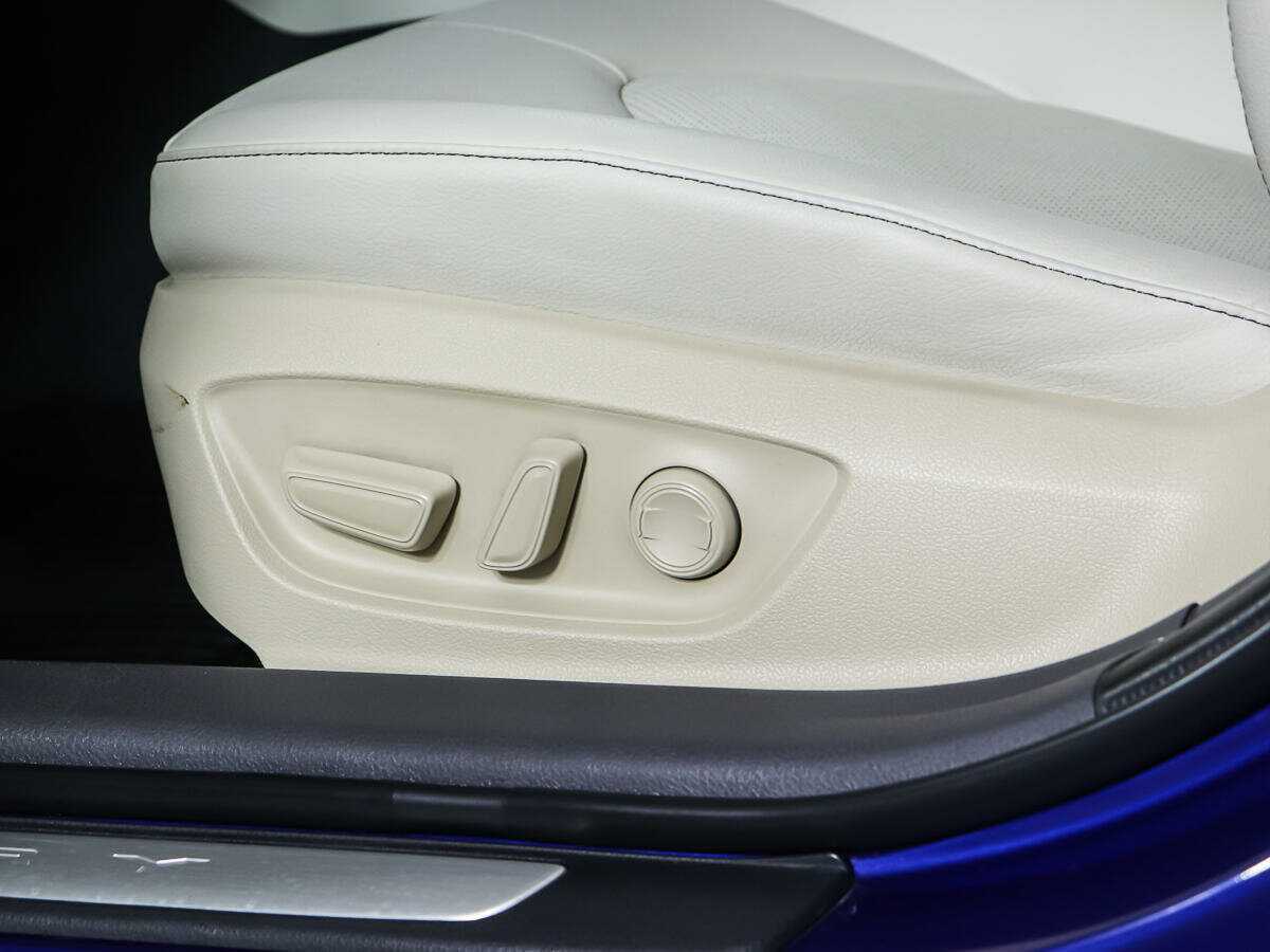 Toyota Camry с пробегом — 2021 год. Фото: #15