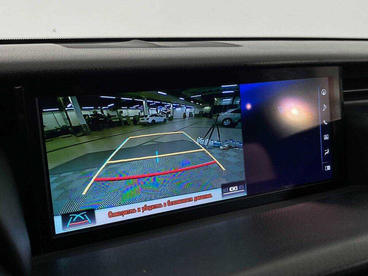 Lexus IS с пробегом — 2018 год. Фото: #11