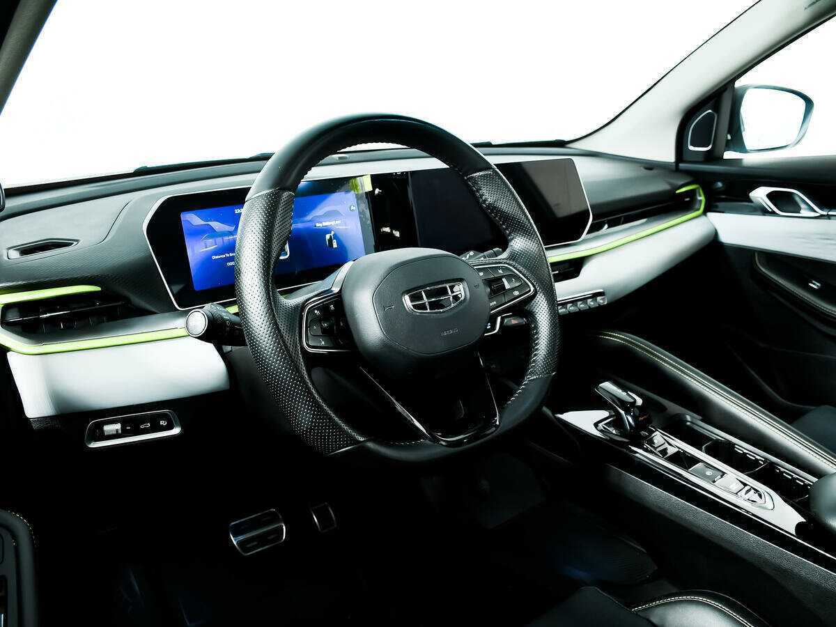 Geely Coolray с пробегом — 2022 год. Фото: #12