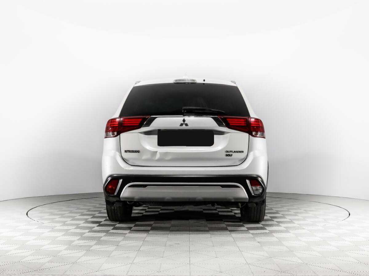 Mitsubishi Outlander с пробегом — 2020 год. Фото: #5