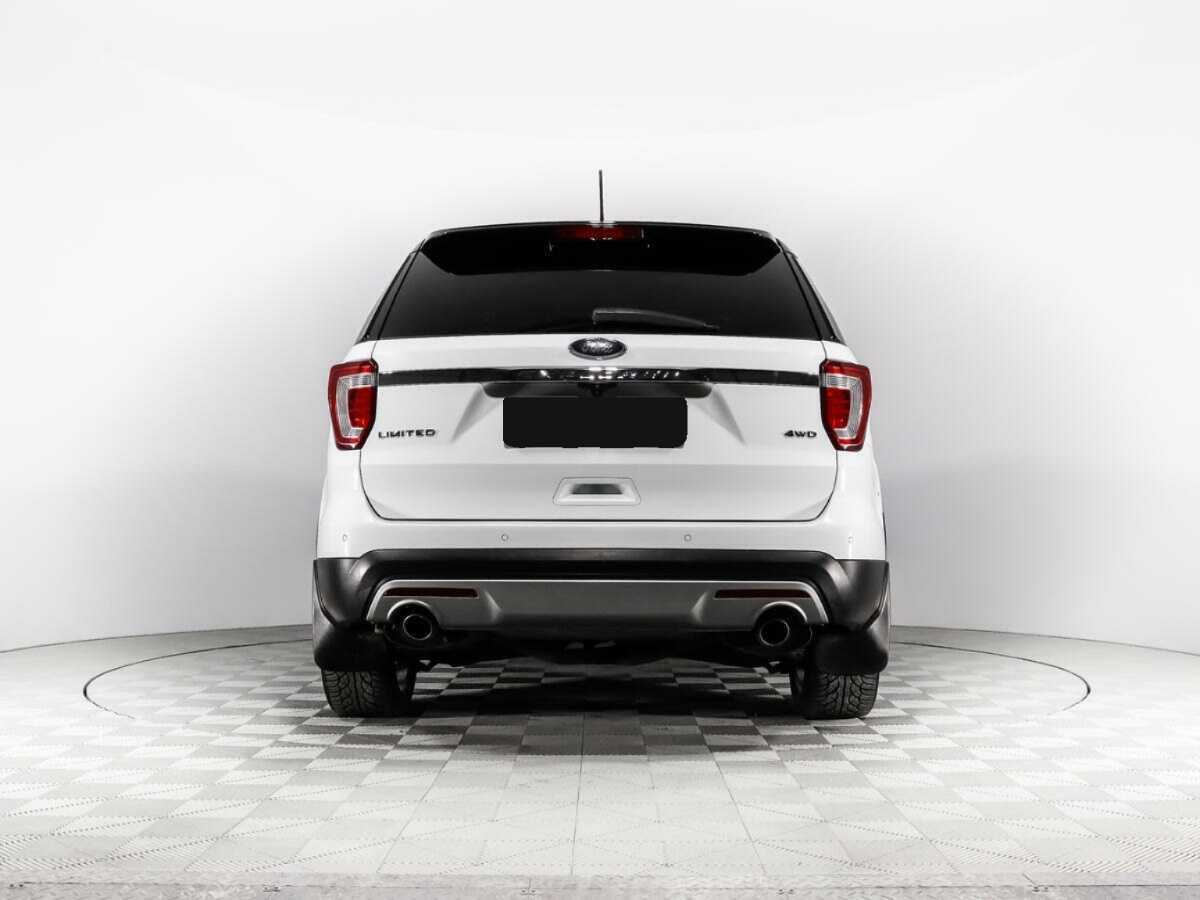 Ford Explorer с пробегом — 2017 год. Фото: #5