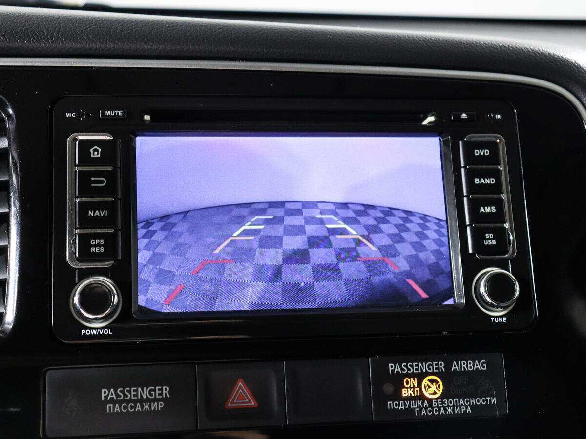 Mitsubishi Outlander с пробегом — 2016 год. Фото: #13