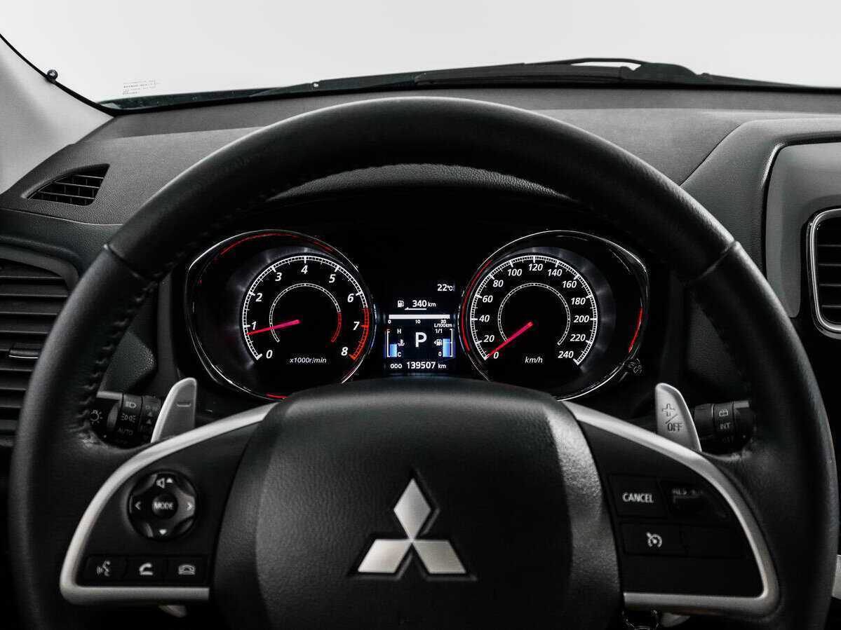 Mitsubishi ASX с пробегом — 2015 год. Фото: #14