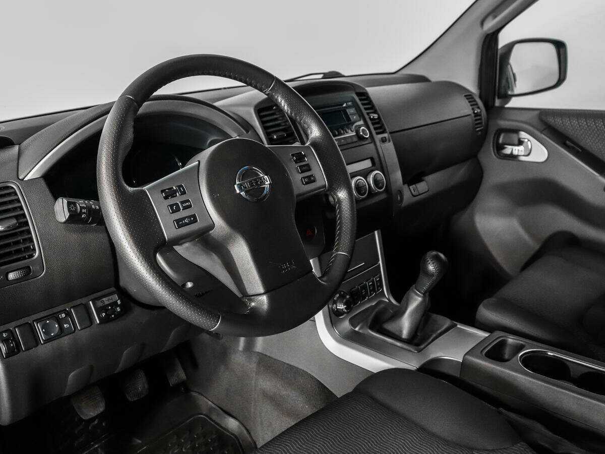 Nissan Pathfinder с пробегом — 2013 год. Фото: #8