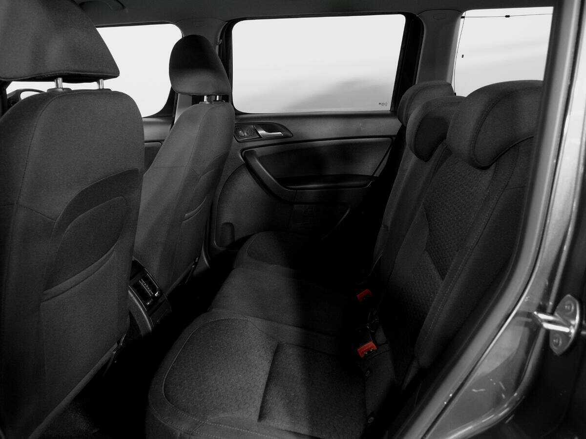 Skoda Yeti с пробегом — 2013 год. Фото: #9