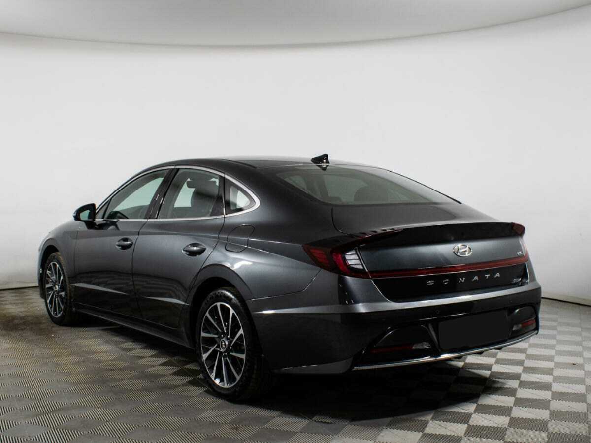 Hyundai Sonata с пробегом — 2023 год. Фото: #6