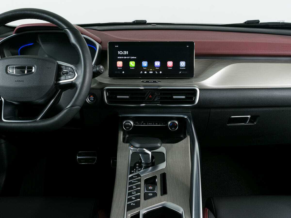 Geely Coolray с пробегом — 2023 год. Фото: #9