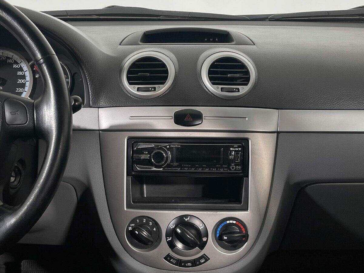 Chevrolet Lacetti с пробегом — 2012 год. Фото: #10