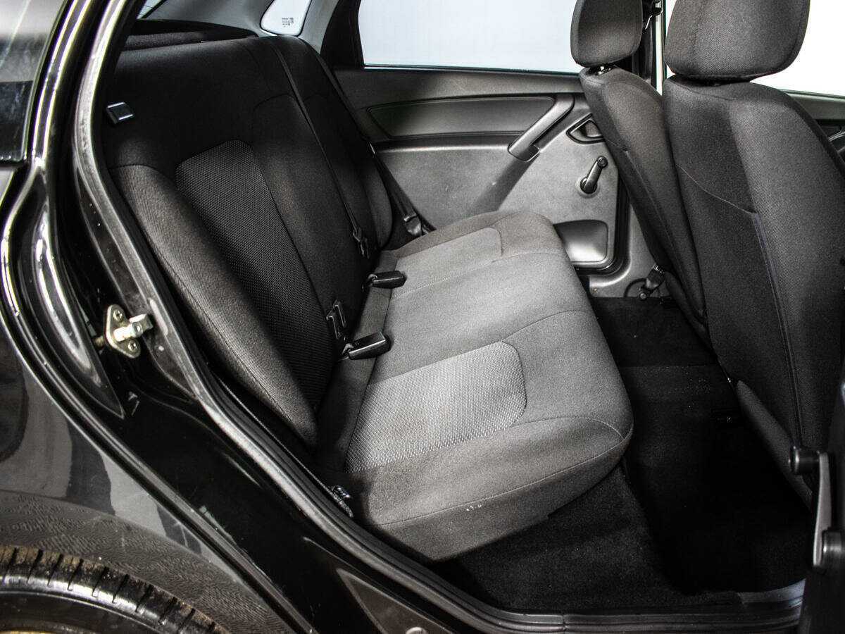 Lada (ВАЗ) Granta с пробегом — 2019 год. Фото: #7