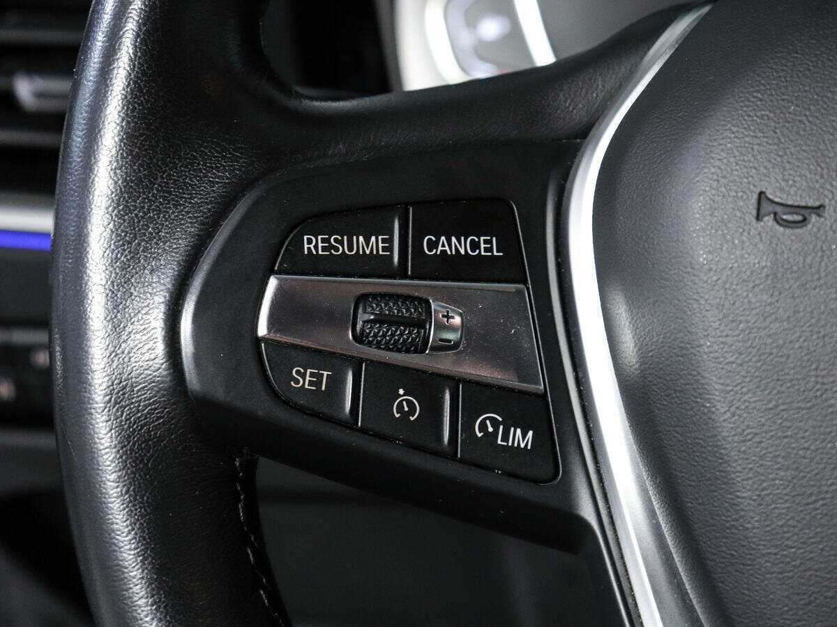 BMW 3 серии с пробегом — 2020 год. Фото: #17